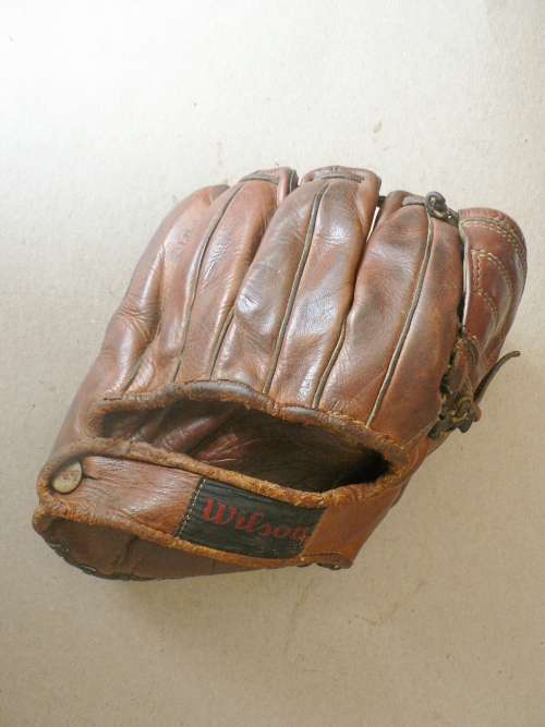 Bob Feller Wilson A2940 Back